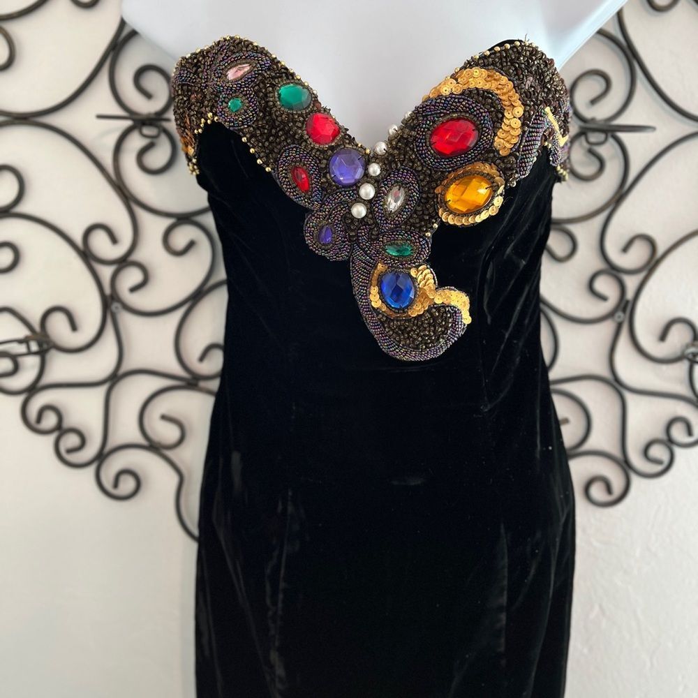 Elegant Black Beaded Prom Dress - Picture 6 of 15